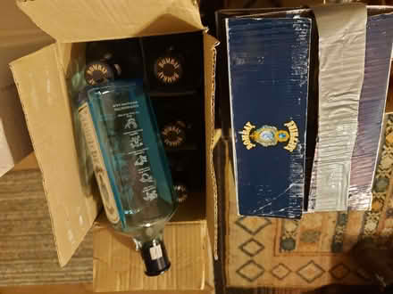 Photo of free 24 blue gin bottles, 8 pink/purple-empty for decoration (Wildridings RG12) #2