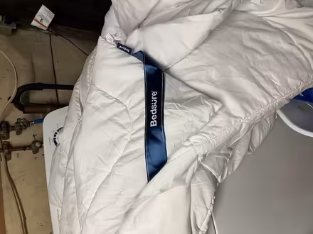 Photo of free Queen size duvet insert (Arlington/West Medford line) #1