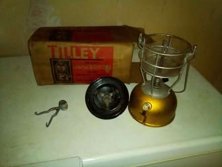 Photo of free Tilly Pressure Lamp & Radiator X246 (Hoddesdon EN11) #1