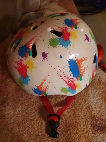Photo of free Child's bike helmet. (Yeading UB5) #1