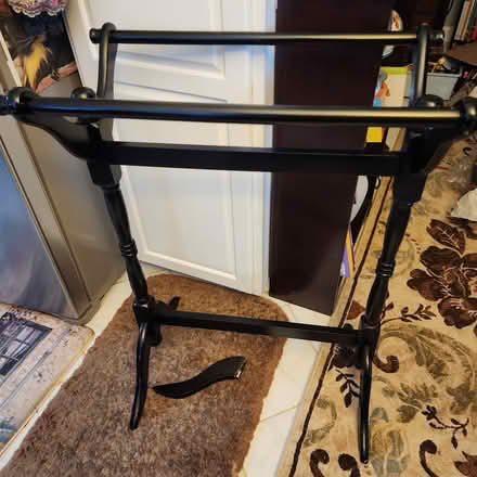 Photo of free Blanket/Quilt Rack - Needs Repair (Woburn cinemas rte 38) #1
