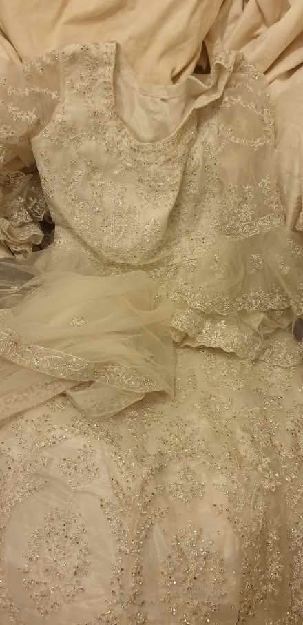 Photo of free Size 10 Dress (Hollinswood TF3) #1