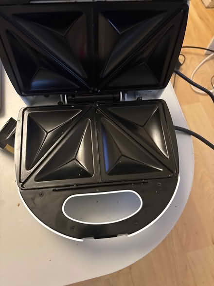 Photo of free Breviille sandwich maker (Crosby, Liverpool) #3