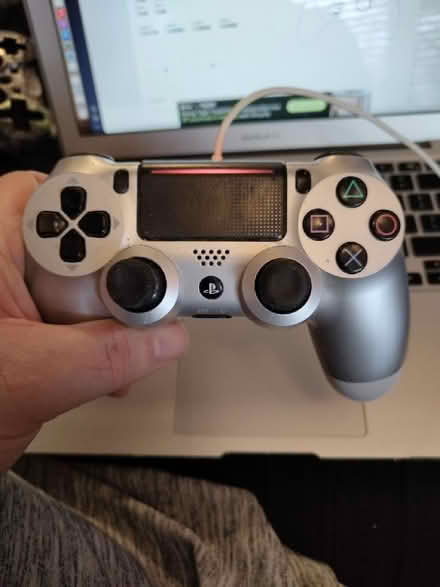 Photo of free Silver PS4 controller (Oaks Cross SG2) #1