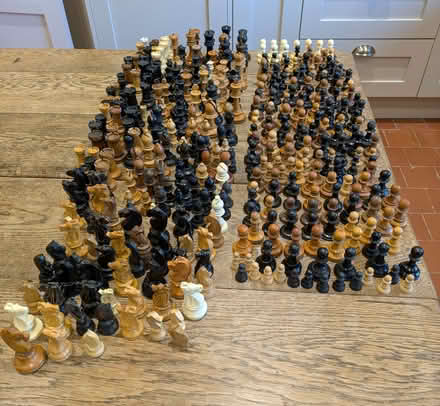 Photo of free A lot of assorted chess pieces. (Finstall B60) #1