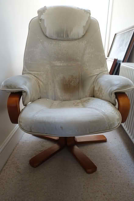 Photo of free Extremely comfy but tired armchair - W4 off Acton Lane (Chiswick W4) #3