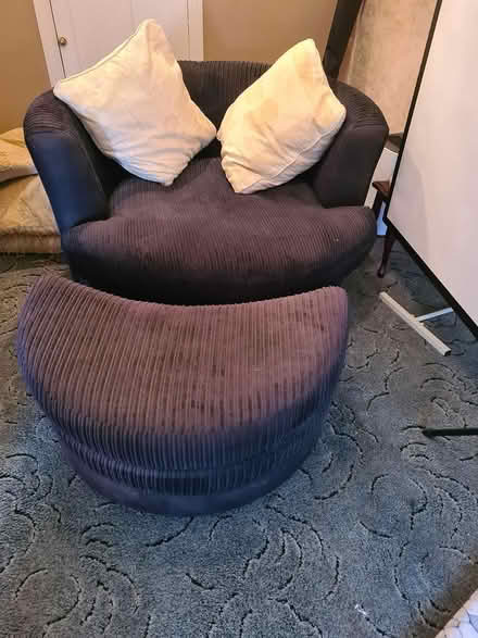 Photo of free Cuddle chair (CH45) #1