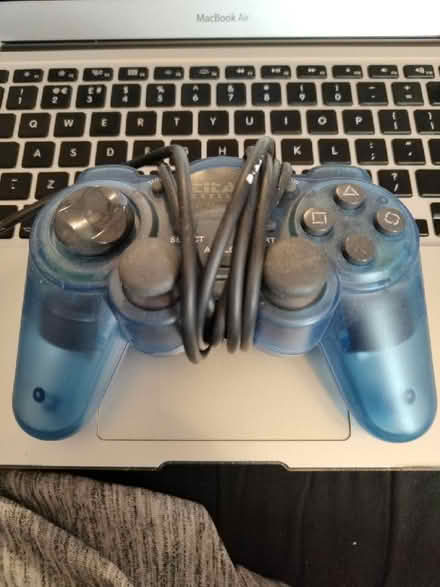 Photo of free PS2 controller (Oaks Cross SG2) #1