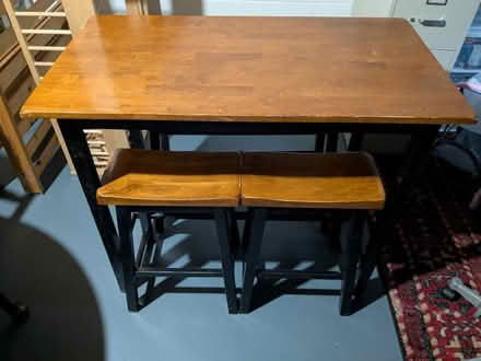 Photo of free Bar Height Table and Stools (Briardale and Bethayres) #1