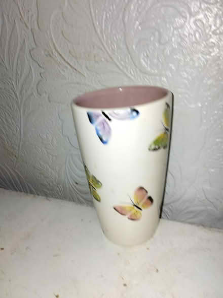 Photo of free Small vase (Bloxwich.walsall) #1