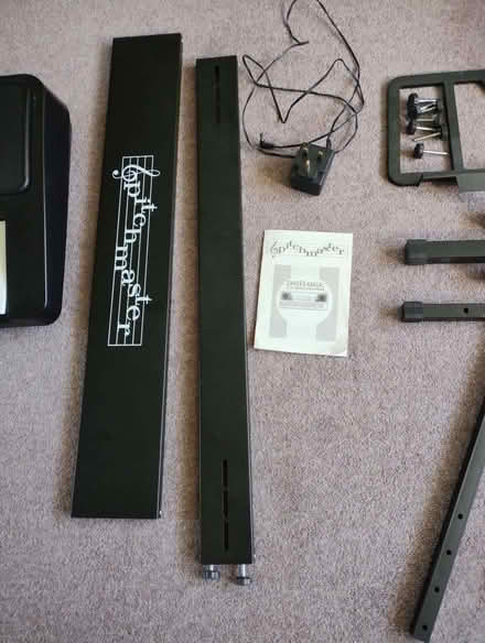 Photo of free Electronic Keyboard Pitchmaster (Monkspath B90) #3