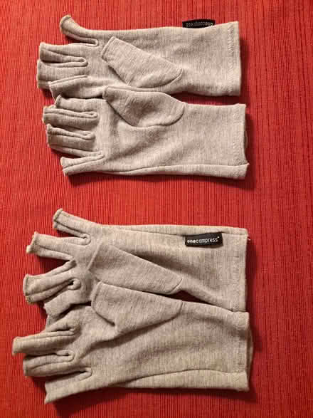 Photo of free 2 pair arthritis relief gloves (69th Street, Upper Darby) #1