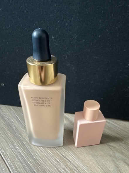 Photo of free Tinted Serum & Gucci Mini Perfume (Huntington Harbor) #2