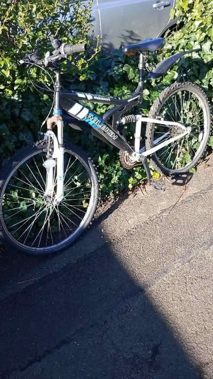Photo of free Kid's bike, works fine. I can even deliver to you, cycling o (Craigleith EH4) #1