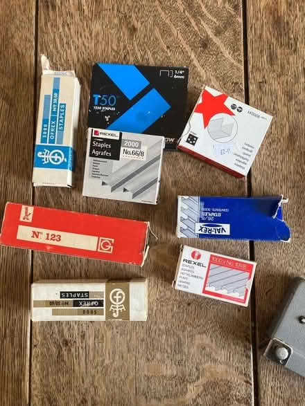 Photo of free 3 staple guns & selection of staples (windsor-maidenhead-freegle CGA SL6) #3
