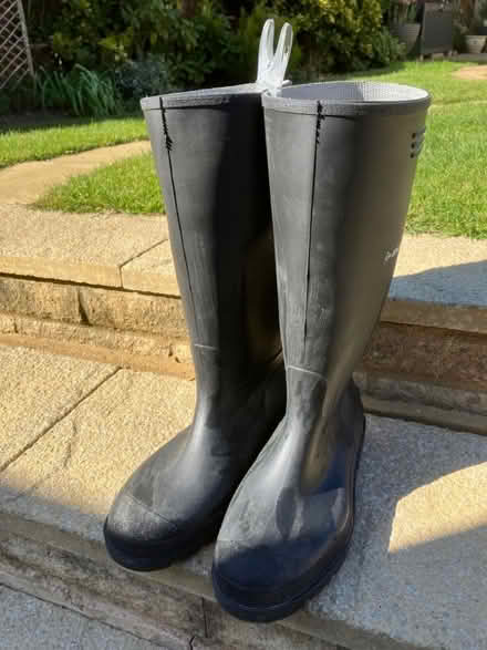 Photo of free Men’s size 11 wellingtons (Wokingham RG40) #2