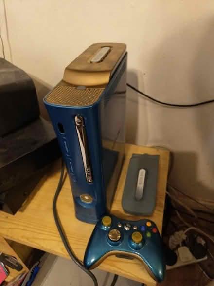 Photo of free One of a kind custom xbox360 (Oaks Cross SG2) #2
