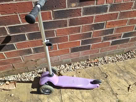 Photo of free Carousel scooter (Marcham OX13) #2