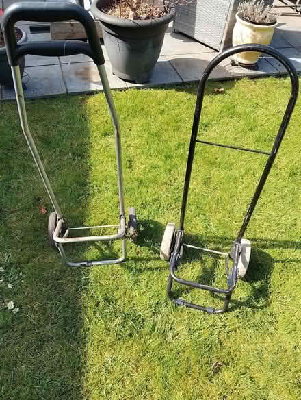 Photo of free shopping trolley (Trowbridge north BA14) #1
