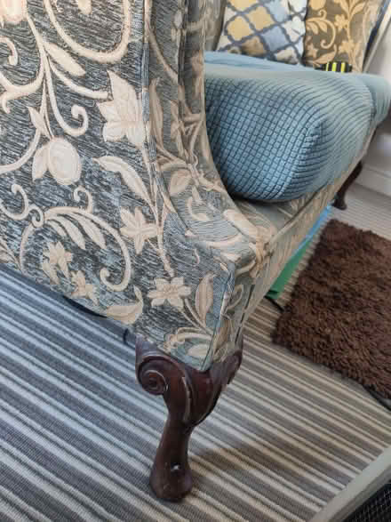 Photo of free 2-3 person sofa (Divinity Road OX4) #4