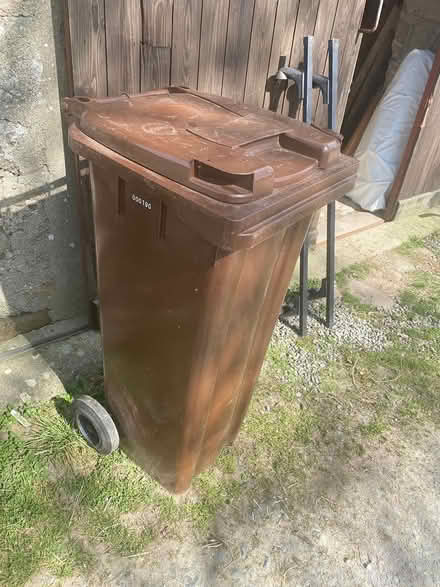 Photo of free Brown bin Rathfriland (Rathfriland) #1