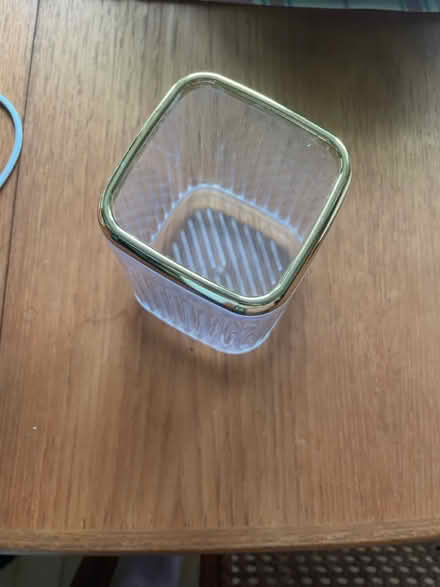 Photo of free Toothbrush holder plastic (Dennistoun G31) #2