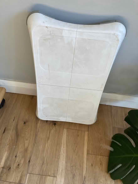 Photo of free Wii balance board (Seal TN15) #1