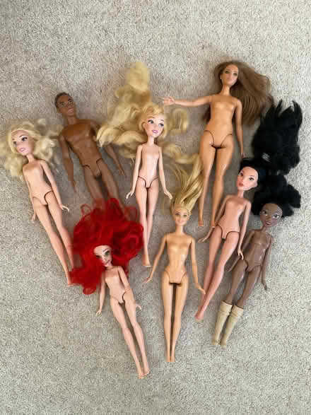 Photo of free Fashion dolls (Old Malden KT4) #1