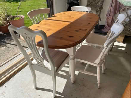 Photo of free Pine dining table and five chairs (Earnley PO20) #1