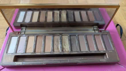 Photo of free Eyeshadow for crafts? Easter eggs? (Westboro Village) #3