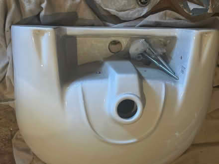 Photo of free 20 inch porcelain sink - brand new (Belle Mead) #4