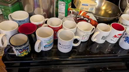 Photo of free Mugs (Clinton) #1
