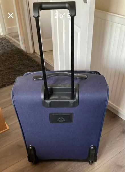 Photo of free Globetrotter Suitcase (AB12) #2
