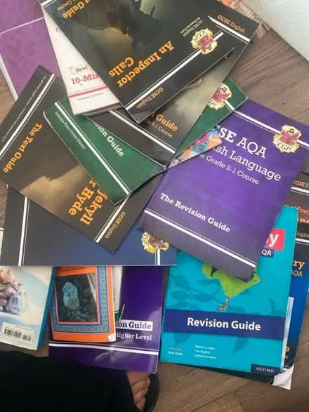 Photo of free GCC books plus others (Whitworth Halls of Residence M14) #1