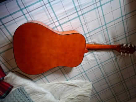 Photo of free Old guitar (Little Dawley TF4) #3