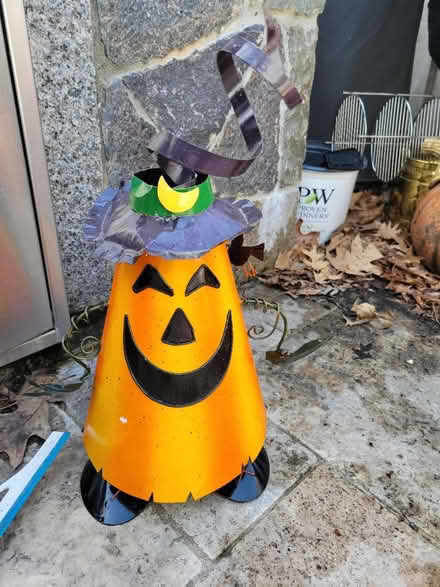 Photo of free Jiggly metal halloween decor (Arlington) #1