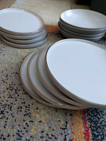 Photo of free Habitat crockery set. One missing dish (Wokingham RG41) #1