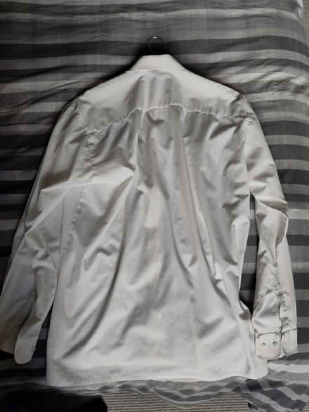Photo of free White Men's shirt - Size 40 UK 16.5 (L1 Liverpool City Centre) #3