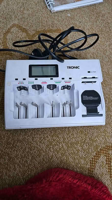 Photo of free Battery charger (IG1) #1