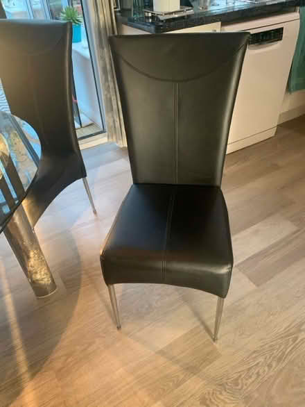 Photo of free Glass Topped Table (GU52) #3