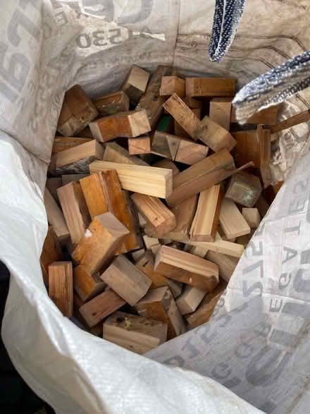 Photo of free Dry chopped up wood (Markfield LE67) #1