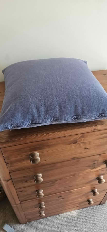 Photo of free 3 cushions and 5 cushion covers (Tower Hill/Shadwell) #2