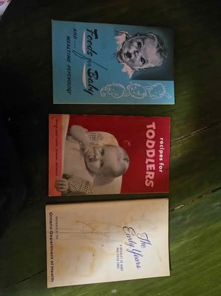 Photo of free Baby Food Books (Mt.Pleasant and Eglinton area) #4