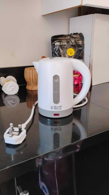 Photo of free Small Kettle (Whitechapel) #1