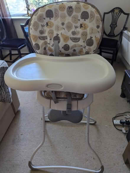 Photo of free Highchair perfect working order (KT3 new malden) #1