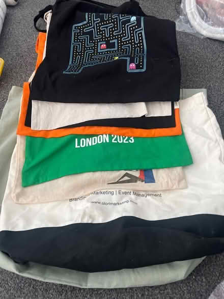 Photo of free Various tote bags (Camberwell, SE5) #1
