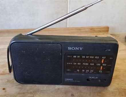Photo of free SONY Battery Radio (Redhill RH1) #1