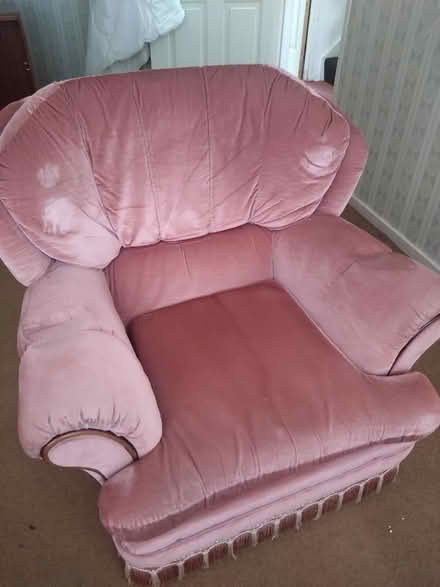 Photo of free Chair (AB32) #1