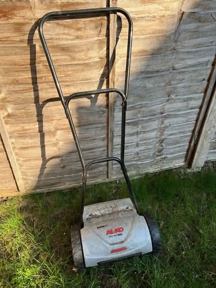 Photo of free AL-KO hand lawnmower - not working (SW19 - Dundonald) #1