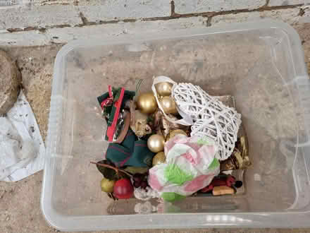 Photo of free Assorted Christmas decorations (Long March NN11) #2
